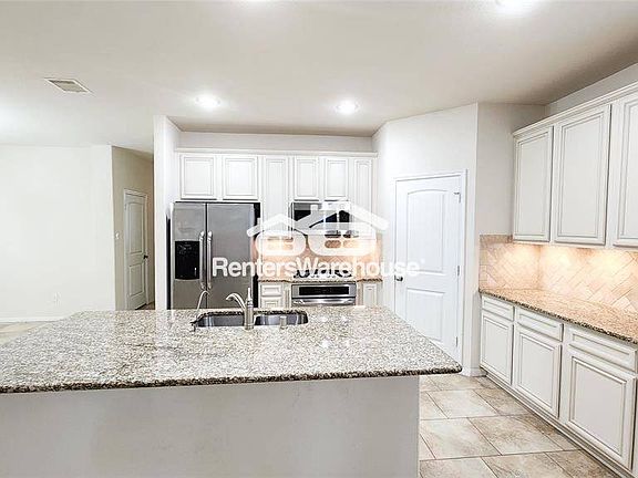 3rd image of 1522 Heartwood Dr
