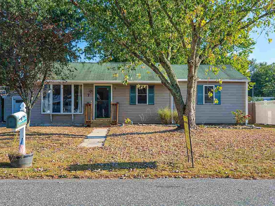 1st image of 7 Susan Ln