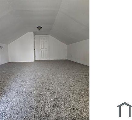 5th image of 8537 Park Ln
