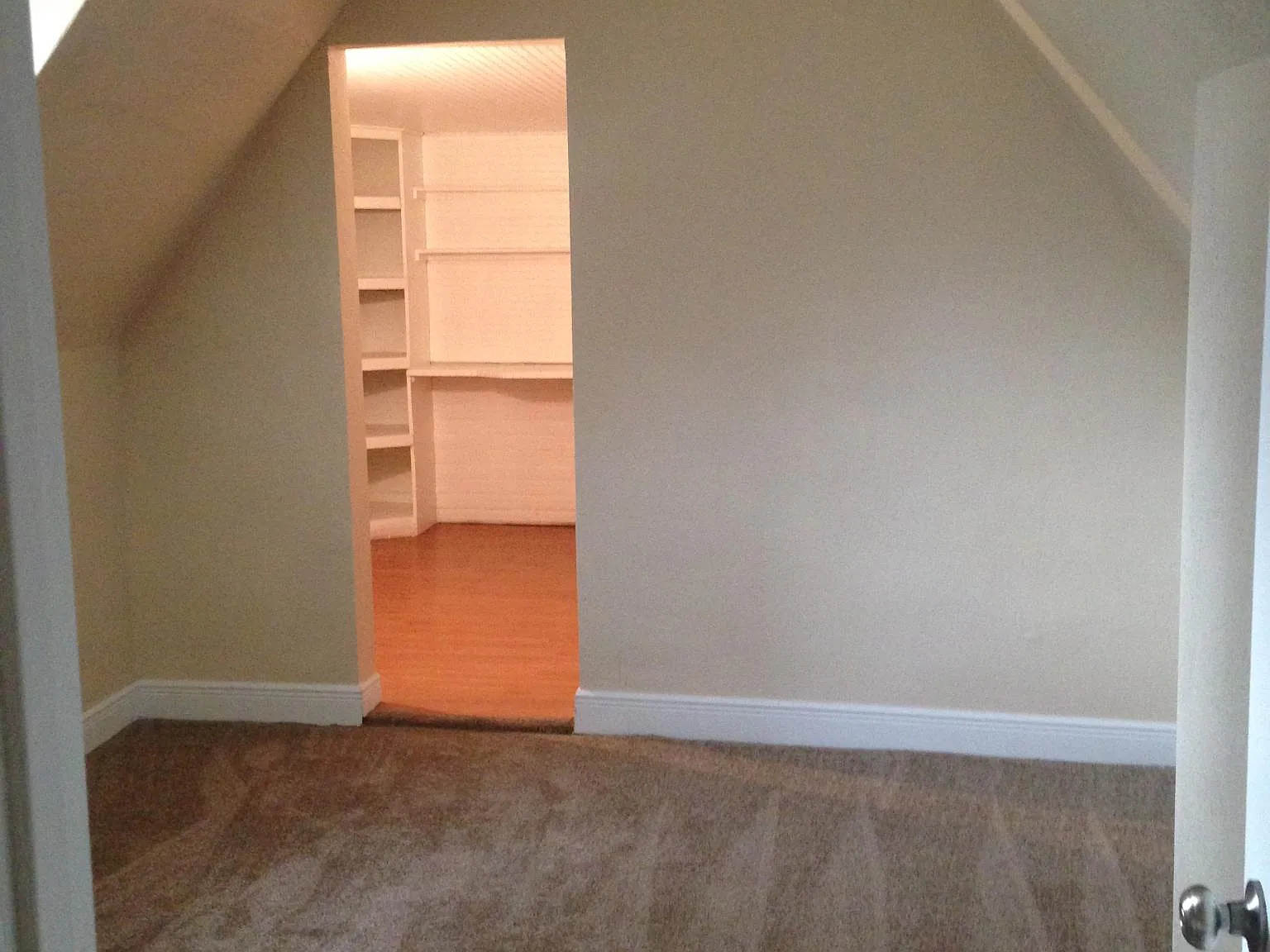 4 bed, 1370 sqft, $1,400 — Photo 4