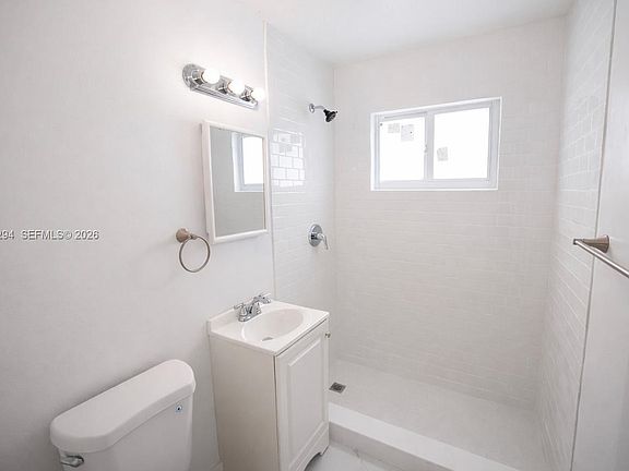4th image of 1070 NE 80th St APT 2
