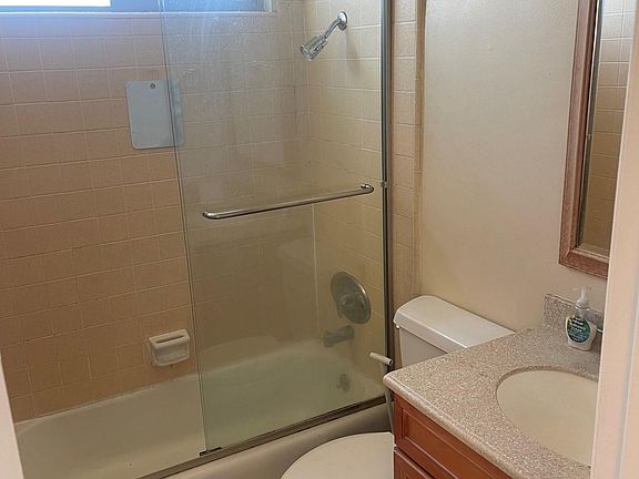 4th image of 617 Maltman Ave #8