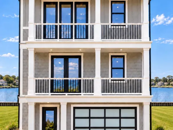 700 W Montgomery Ave, Wildwood, NJ 08260