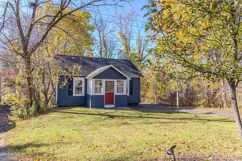 3rd image of 41 Mountainview Avenue