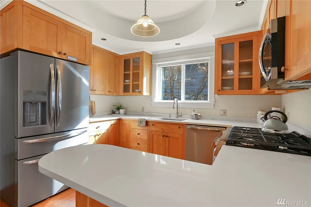 6240 Sycamore Ave NW — Photo 3