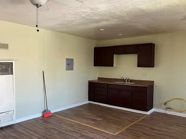 1 bed, $1,595 — Photo 4