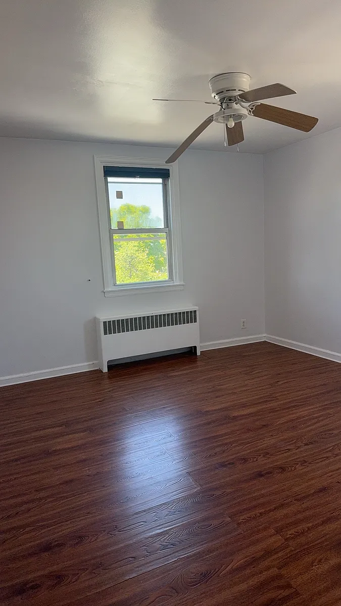 Building Photo - 6140 Bustleton Ave #2