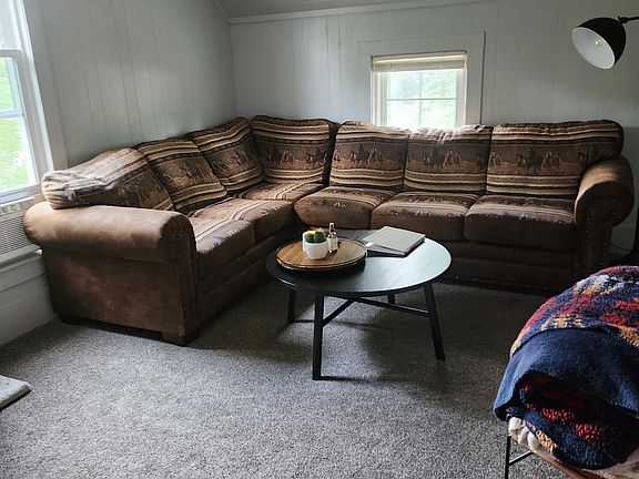 3rd image of 726 S Park St #3