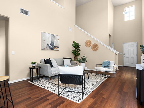 5th image of 3301 Ortman Dr