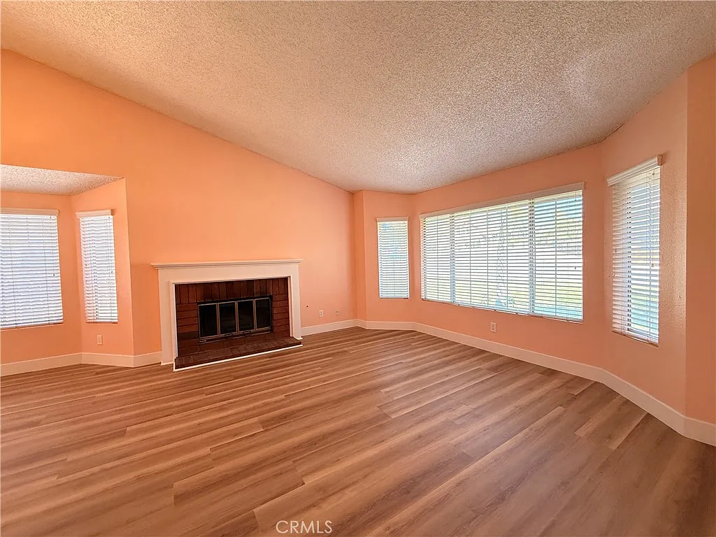3 bed, 1486 sqft, $2,900 — Photo 4