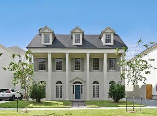925 Burdette St, New Orleans, LA 70118