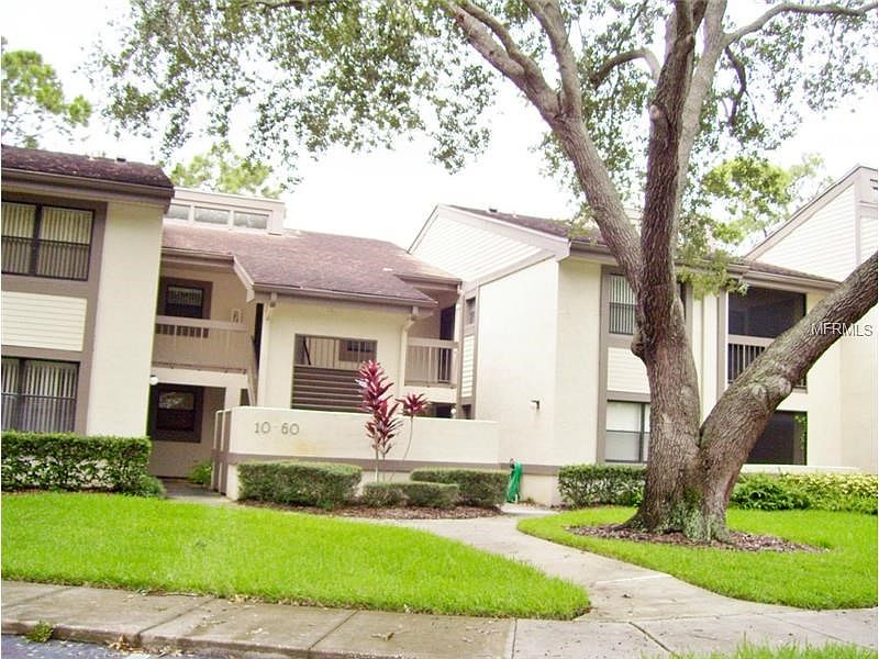1st image of 40 Woodlake Pl #40