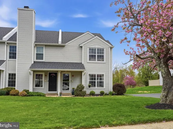 64 Stockton Ct, Newtown, PA 18940