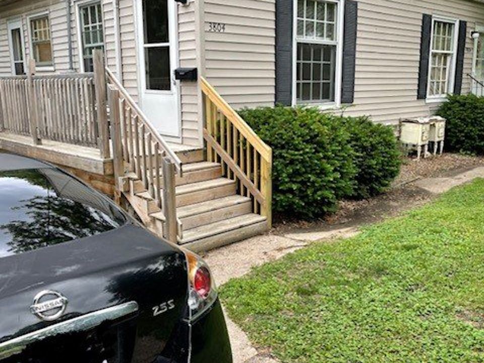 1st image of 3806 Urbandale Ave #3804