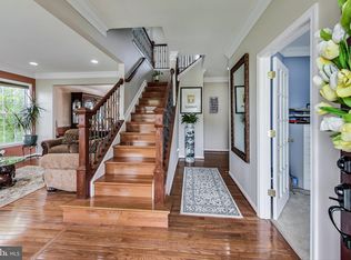 17636 Overlook Rd, Dumfries, VA 22026