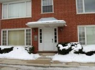 1451 Plymouth Pl #50, Glenview, IL 60025