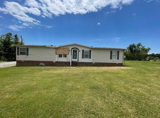 1075 Racetrack Rd, Dawson Springs, KY 42408