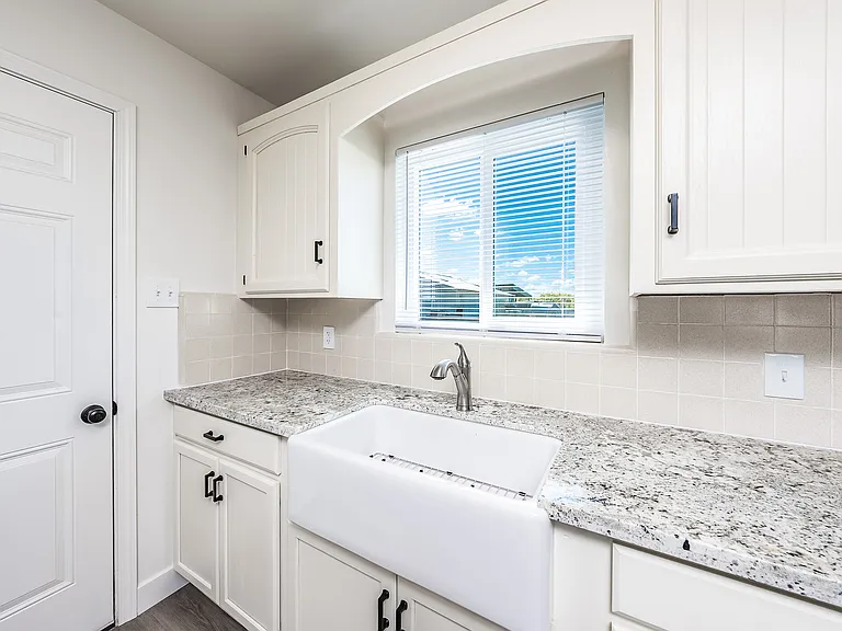 3650 Barstow Ave — Photo 3