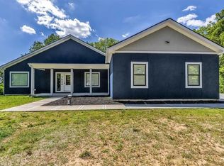 7844 James A Reed Rd, Kansas City, MO 64138