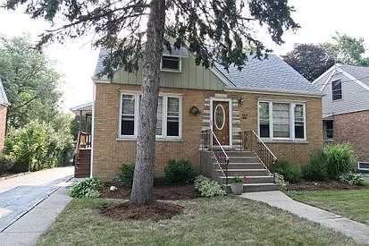 843 S Addison Ave photo 1