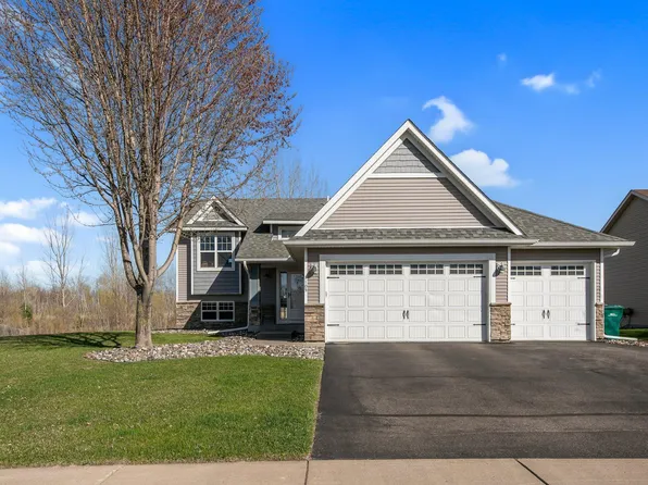 1105 Pioneer Trl SE, Cambridge, MN 55008