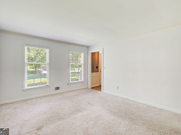 5th image of 4576 Ashington Dr