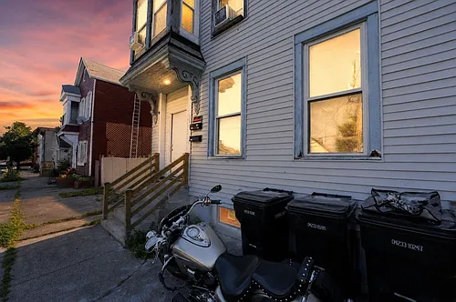 362 9th St #1 Photo 1