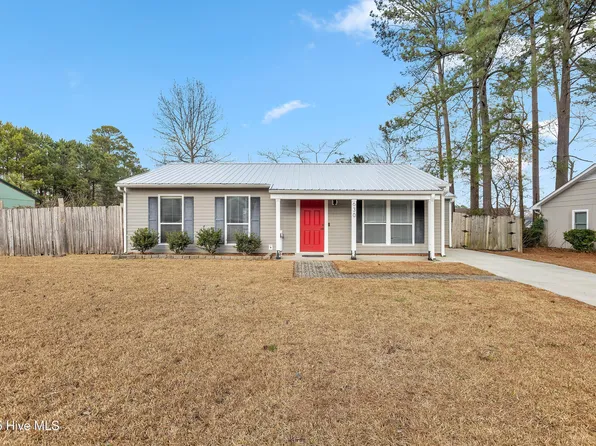 630 Shadowridge Road, Jacksonville, NC 28546