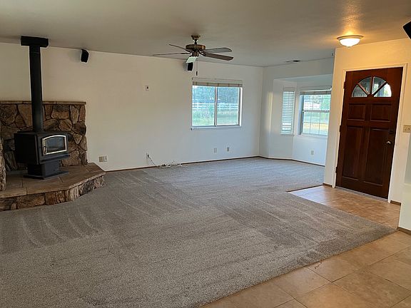 4th image of 8664 Deschutes Rd