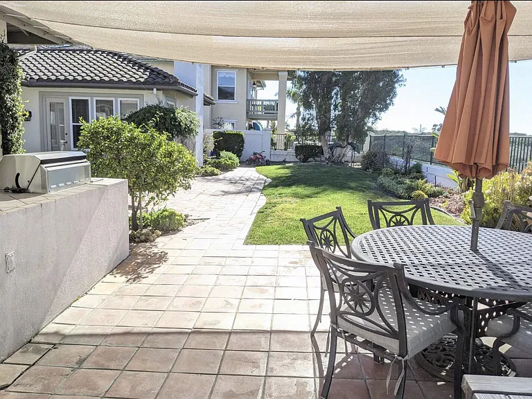 725 Terra Nova Dr — Photo 8