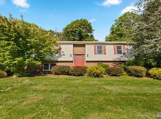 4 Meadowview Ter, Ringwood, NJ 07456