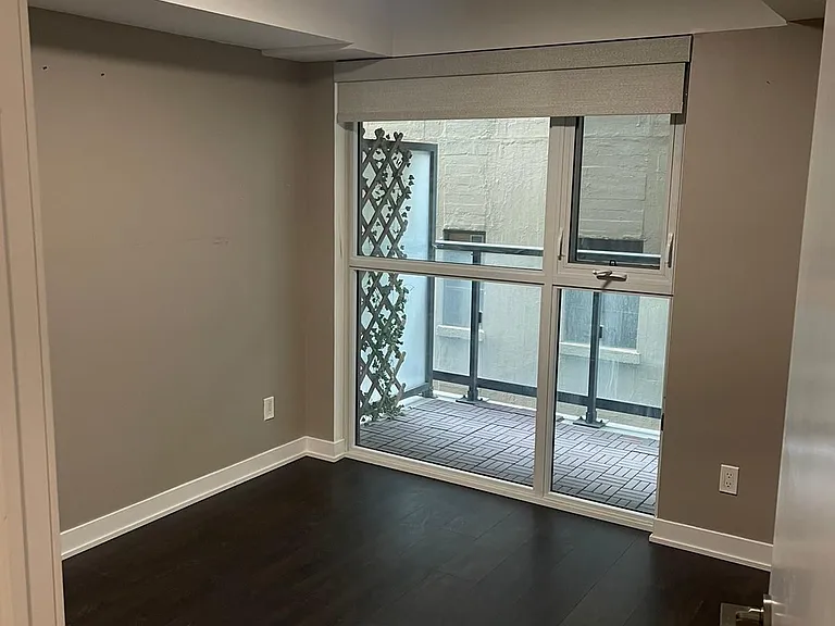 87 Peter St #812 — Photo 3