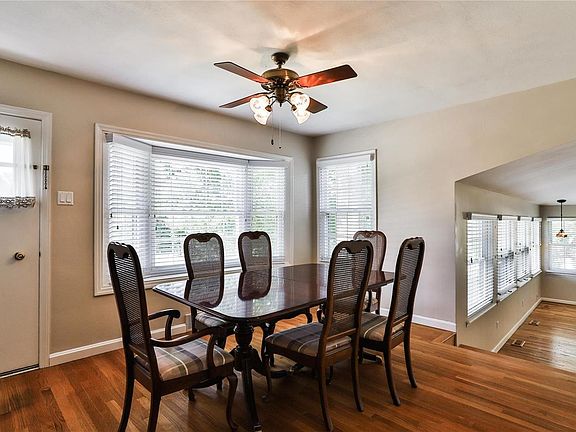 3rd image of 3301 Marbury Dr