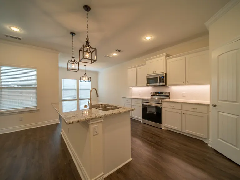 8507 Christie Ln — Photo 17