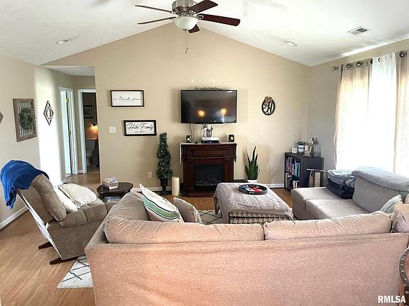 2nd image of 22 Jett Sawyer Ln