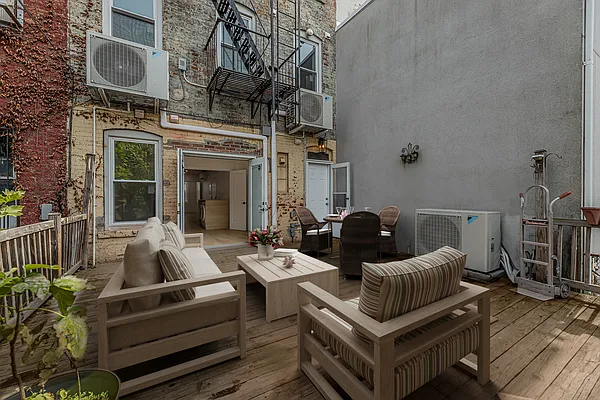 291 Kingsland Avenue #1