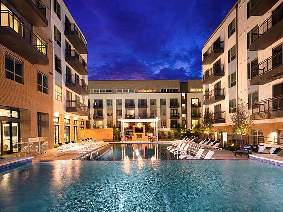 4th image of 7200 N Lamar Blvd #1200