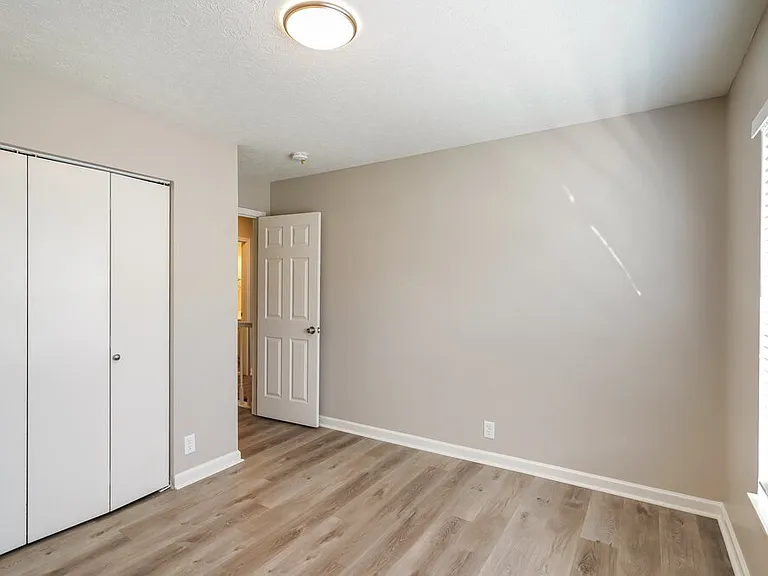 3106 Creekview Ln — Photo 15
