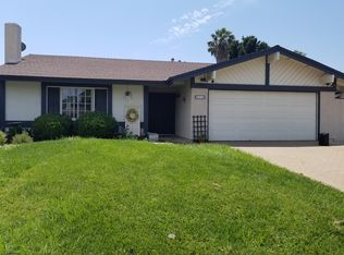 915 Rodeo Queen Dr, Fallbrook, CA 92028