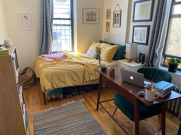 4th image of 788 Park Pl #3B