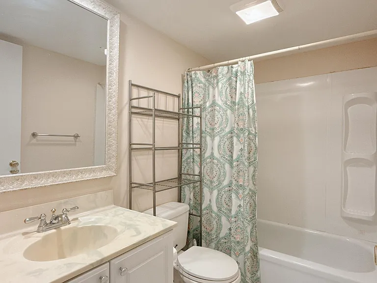 872 SW 9th Street Cir #201 — Photo 10