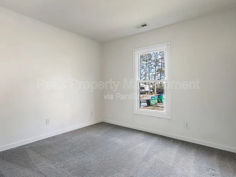 2718 Grantwood Ct — Photo 15