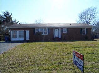 605 Meadow Rd, Mount Pleasant, TN 38474