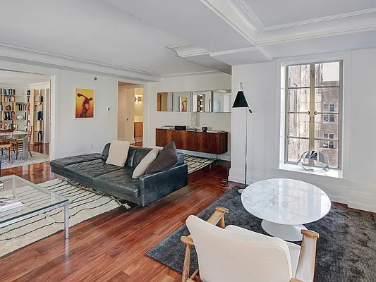 Sold by Sotheby's International Realty | media 3