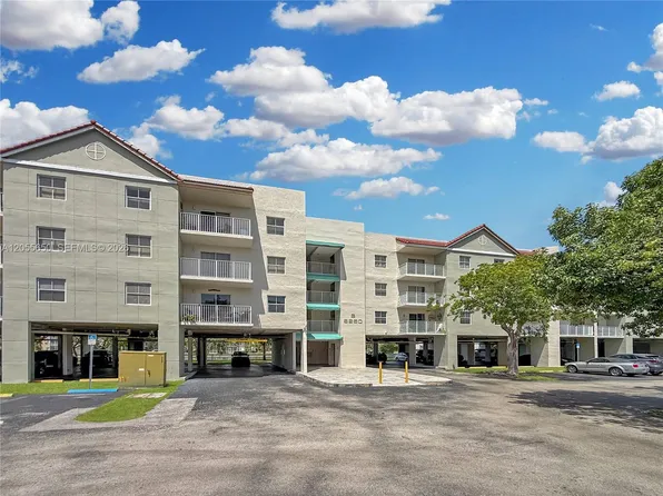 8260 SW 210th St, Cutler Bay, FL