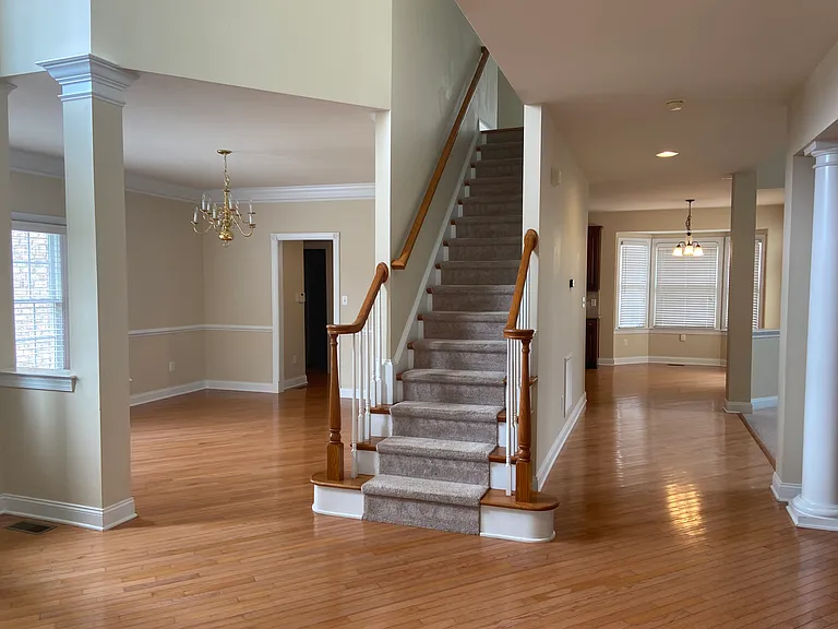 9705 Heathermill Ln — Photo 4