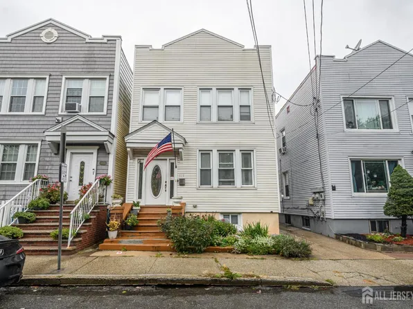 119 Collard St, Jersey City, NJ 07306