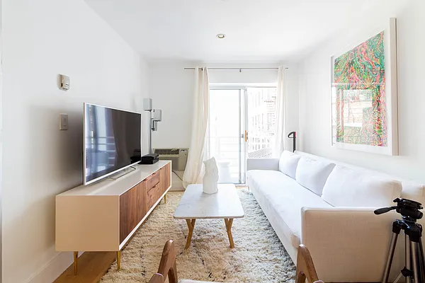 Rented by Nest Seekers International | media 19