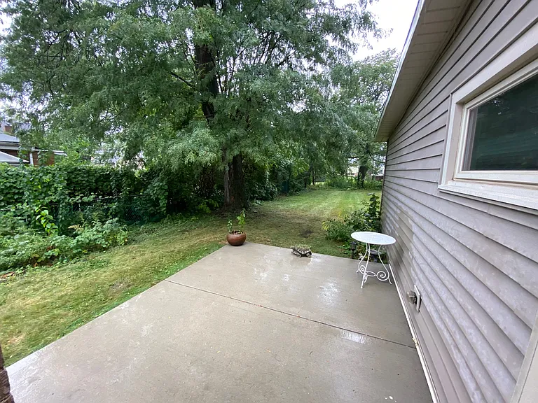 138 N Richard Ave — Photo 9