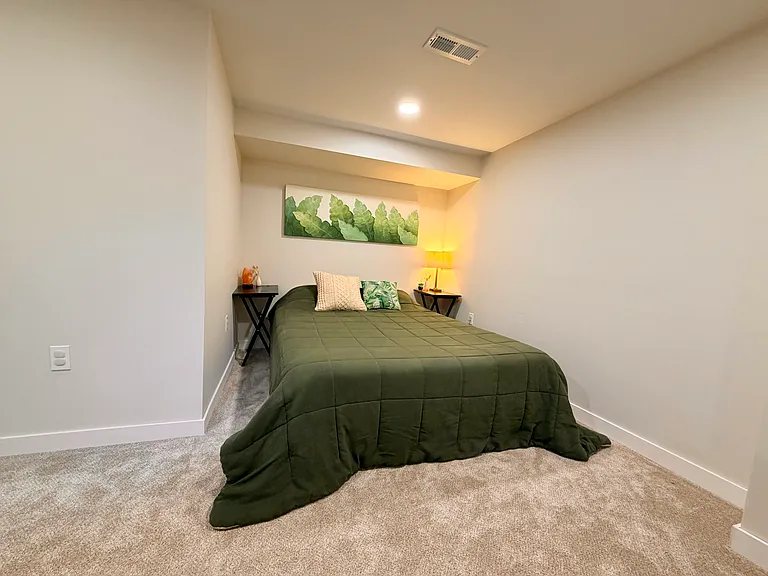 670 Meadow Ln — Photo 29